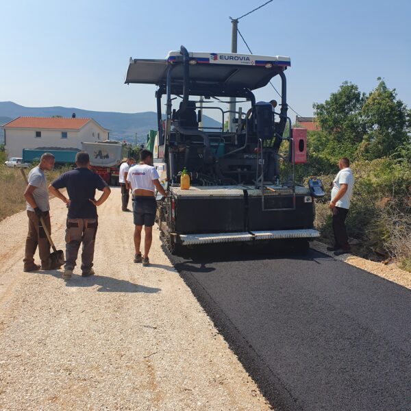 Postavljanje novog asfalta