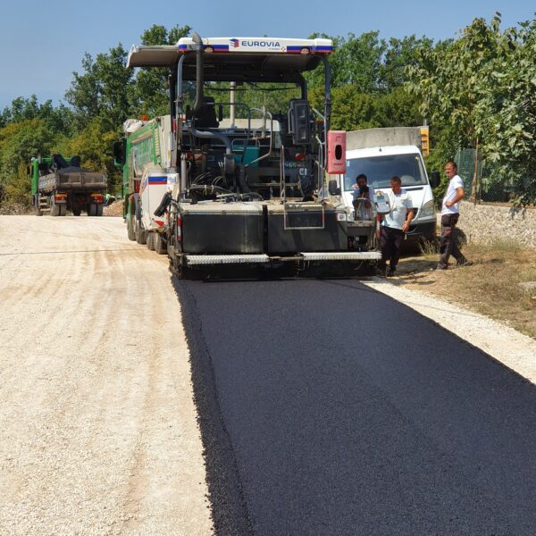 Postavljanje novog asfalta